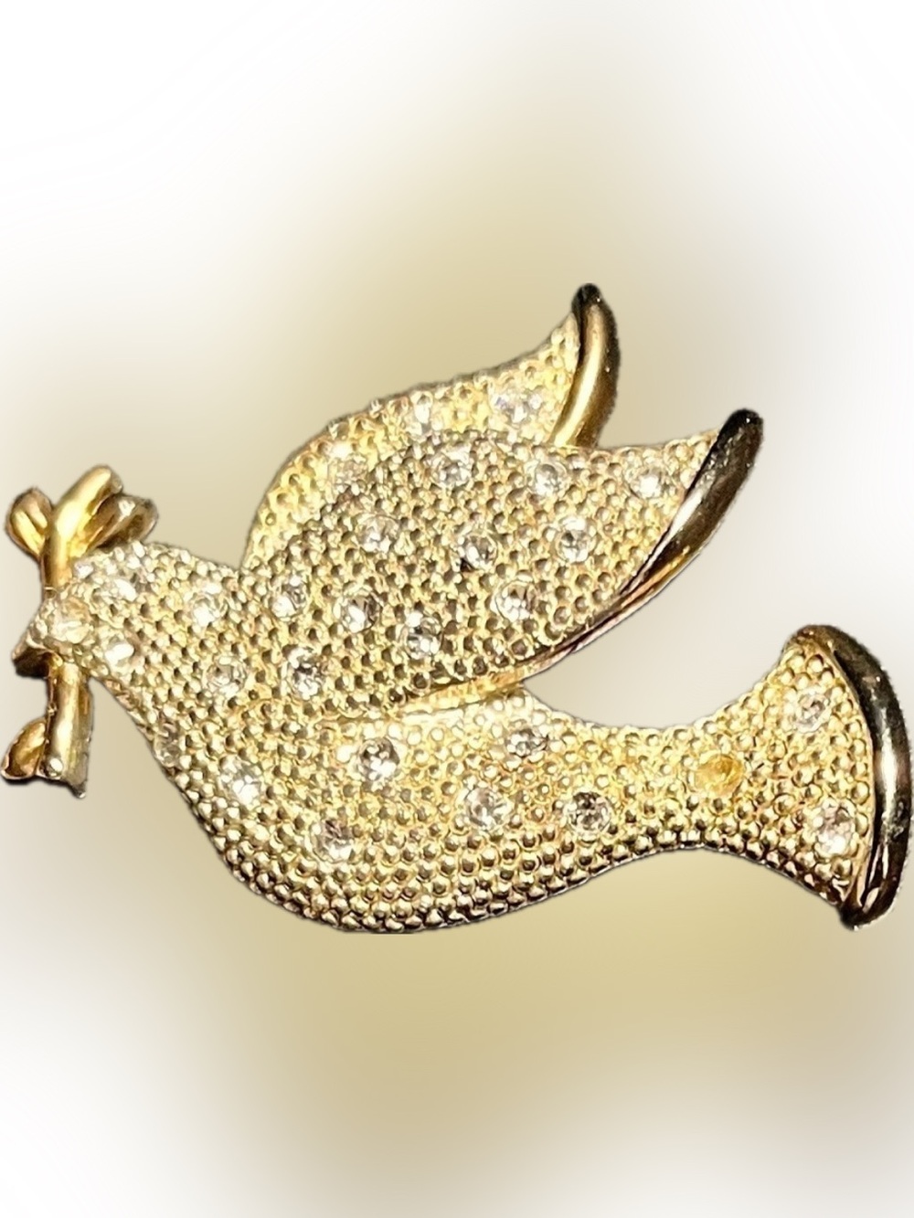 ASO Vintage Dove of Peace Brooch Pave Crystal Rhinestone Gold Tone Pin 1x2” Boho